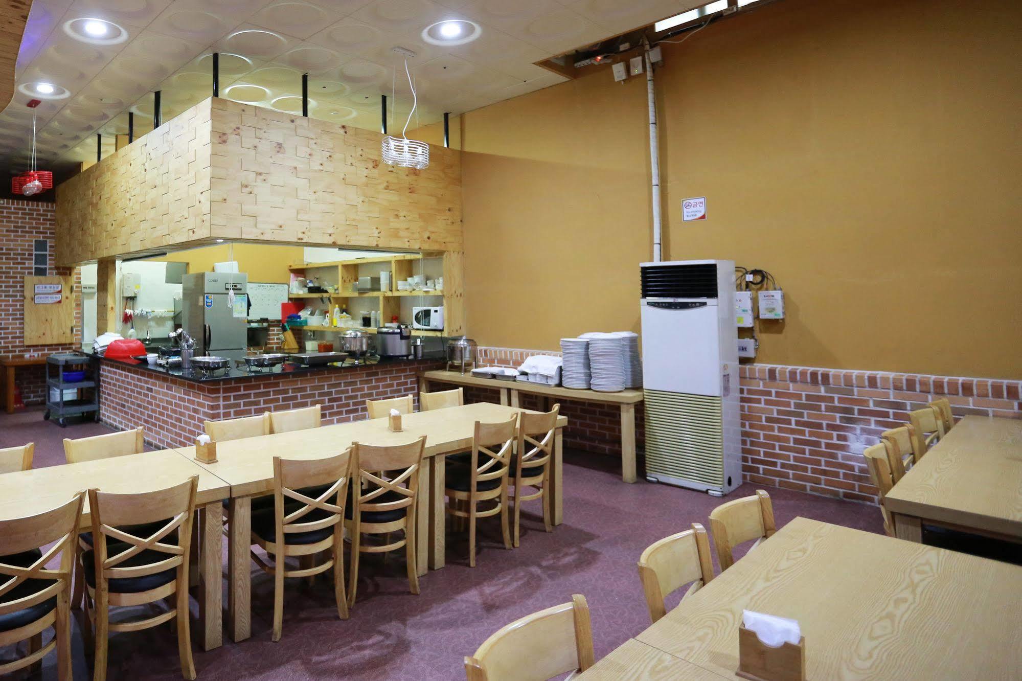 Olle Tourist Hotel Jeju Extérieur photo